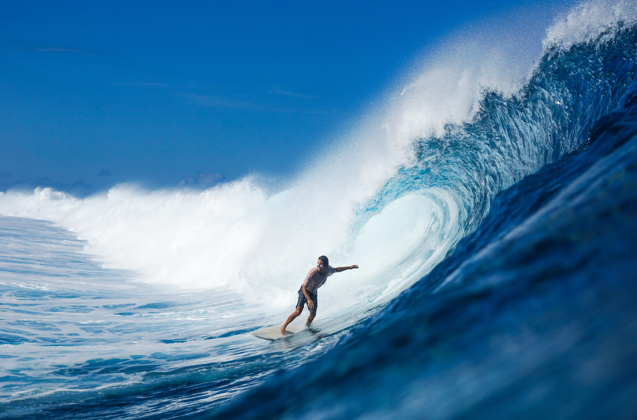 Sailing to Tahiti... to Surf Teahupoo