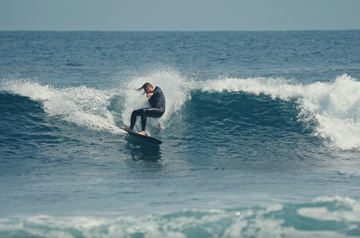 Lately, I Keep Grabbing the Simplest Surfboard I Own