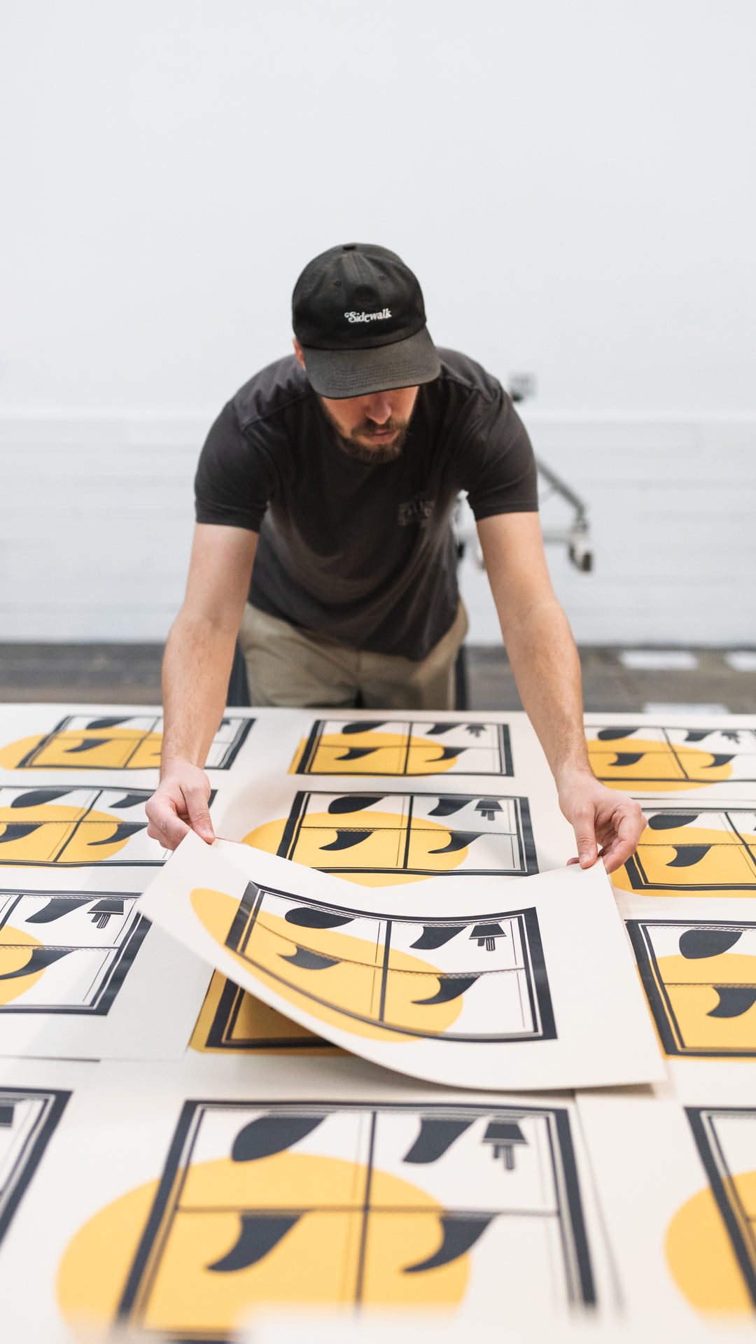 Findow | 18x18" Print